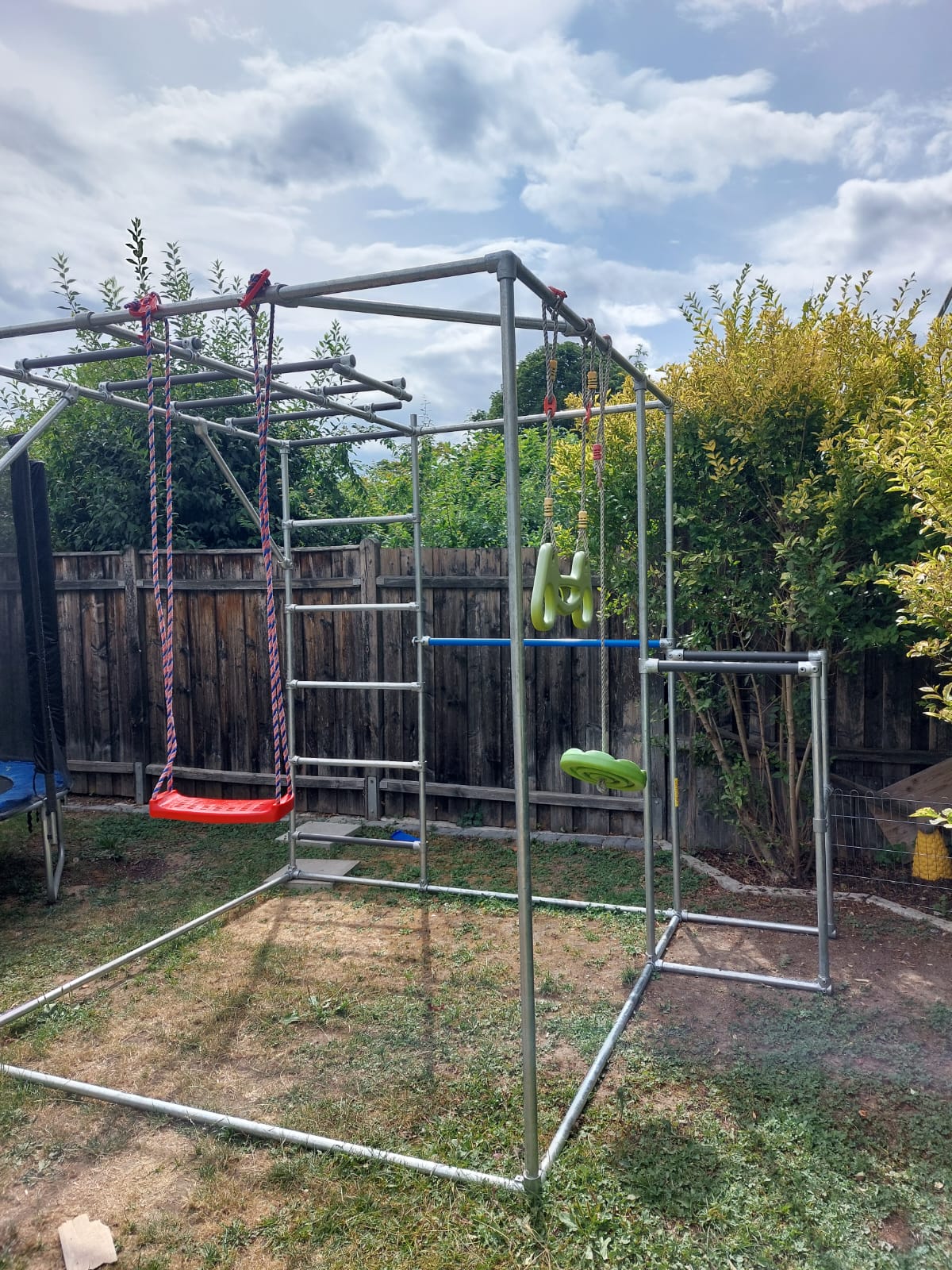 DIY Calisthenics Home Gym, Cali-Cube, Klettergerüst, Sprossenwand, Klimmzugstange, Monkey Bars, Dip-Barren
