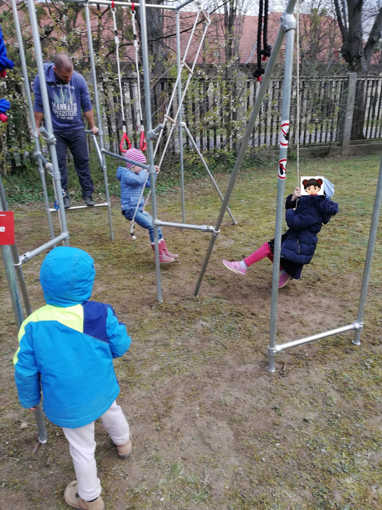 CALI-CUBE Ralph perfektes Fitnessgerät und Kletterspaß für Kinder