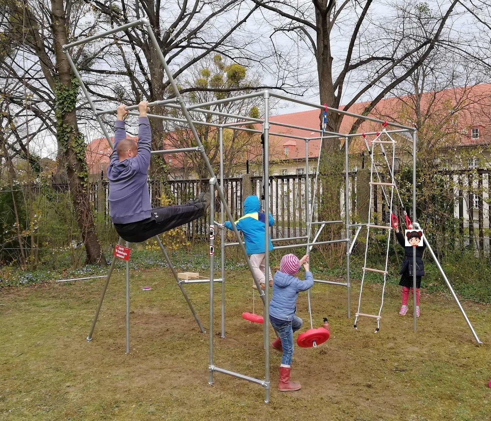 CALI-CUBE Ralph perfektes Fitnessgerät und Kletterspaß für Kinder